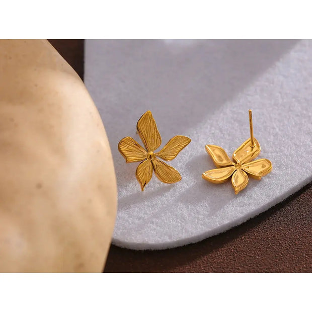 Golden Flower Stud Earrings Stainless Steel Metal Jewelry Simple Texture New Floral Modern Women Gift Fashion Waterproof Evry Jewelry