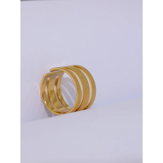 Geometric Opening Ring