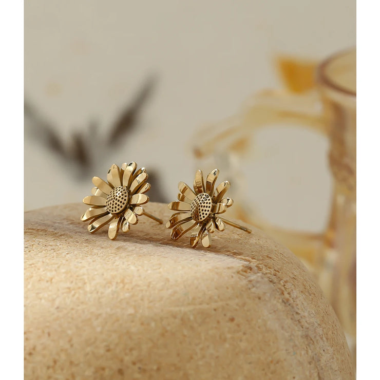 Metal Daisy Flower Stud Earrings