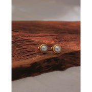 Imitation Pearl Screw-Back Studs