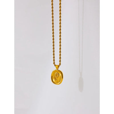 Oval  Pendant Necklace