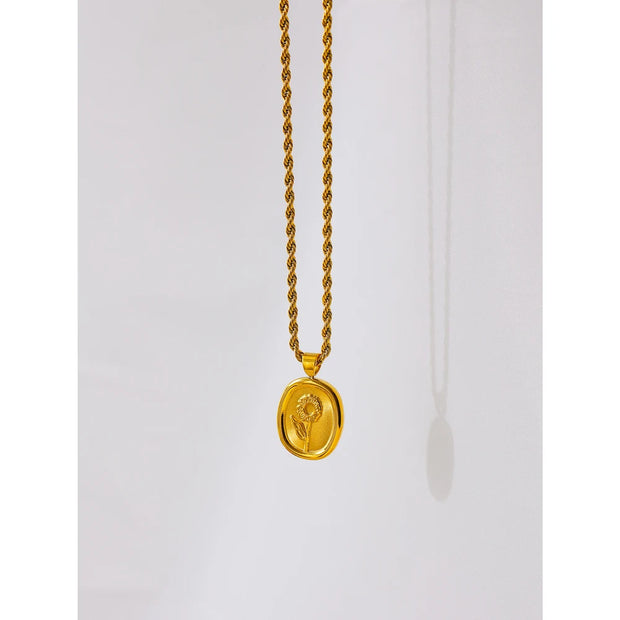 Oval  Pendant Necklace