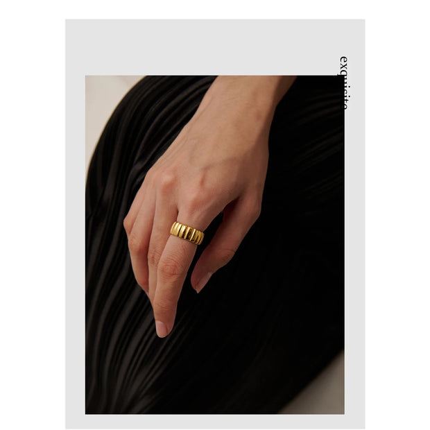 Statement Metal Round Ring