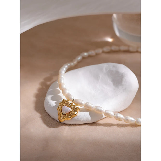 Heart Pendant Pearl Necklace