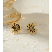 Metal Daisy Flower Stud Earrings