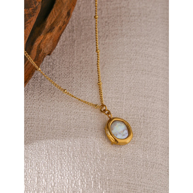 Natural Pearl Pendant Necklace