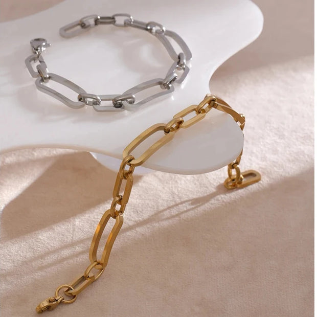 Minimalist Golden Chain Bracelet