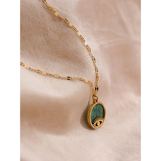 Green Stone Eye Pendant Necklace