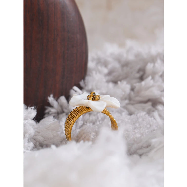 Natural Shell Flower Open Gold Color Ring