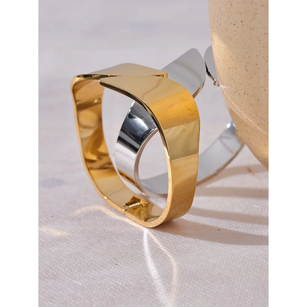 Glossy Geometric Bracelet