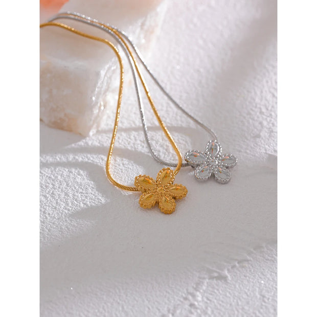 Flower Pendant Necklace