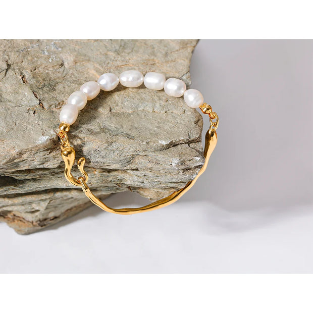 Luxury Freshwater Pearl & Gold Bracelet