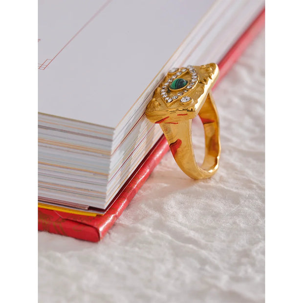 Fashion Stone Zircon Green Eye Ring