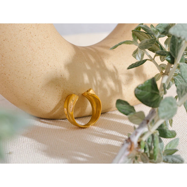 Rust Proof Geometric Open Ring