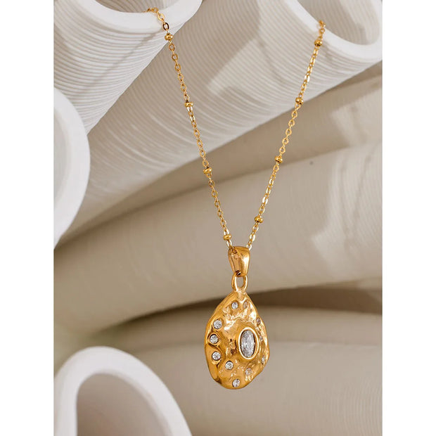 Gold Pendant Necklace