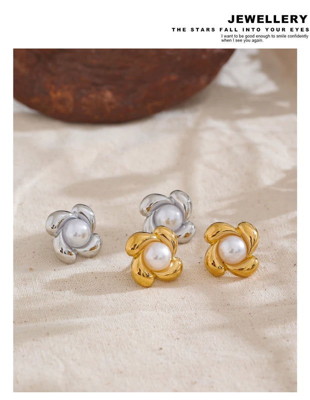 Pearl Flower Stud Earrings