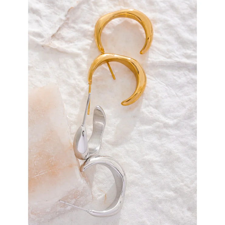 Gold Minimalist Hoop Earrings