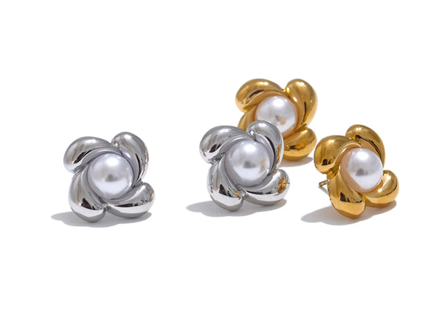 Pearl Flower Stud Earrings