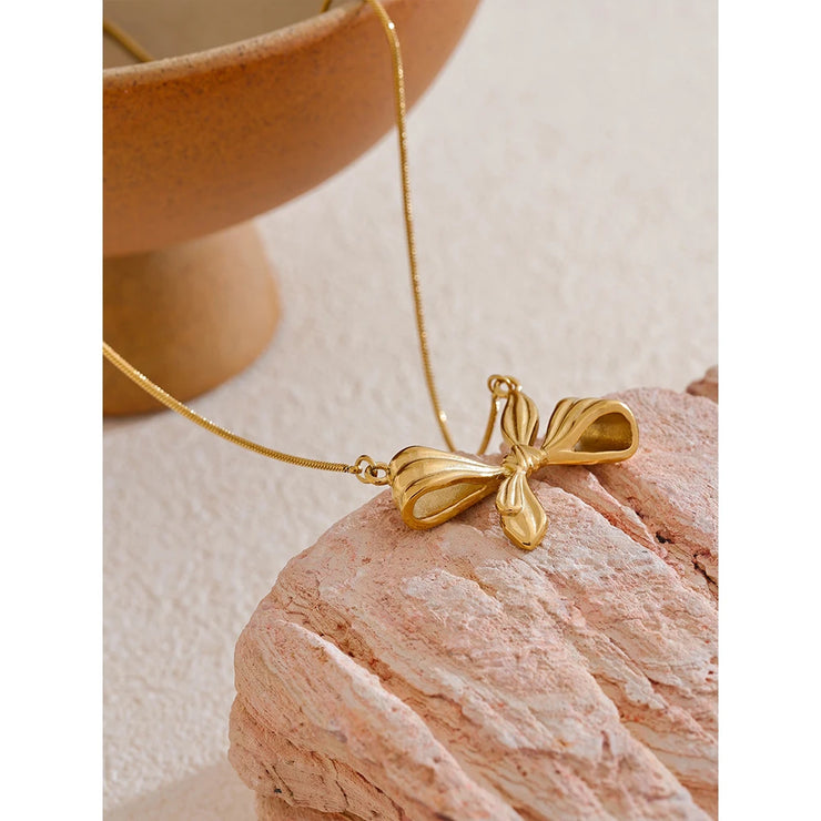 Big Bow Knot Pendant Necklace