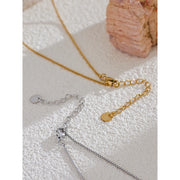 18K Gold Bow Knot Pendant Necklace