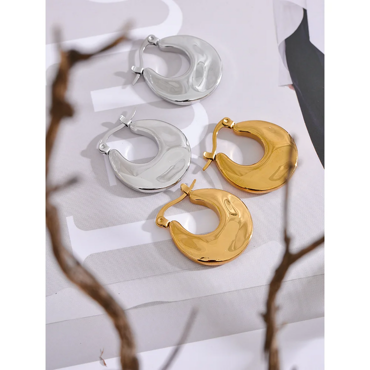 Round Hollow Hoop Earrings