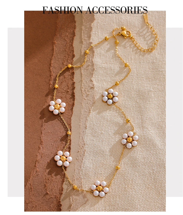 Pearl Flower Bead Necklace