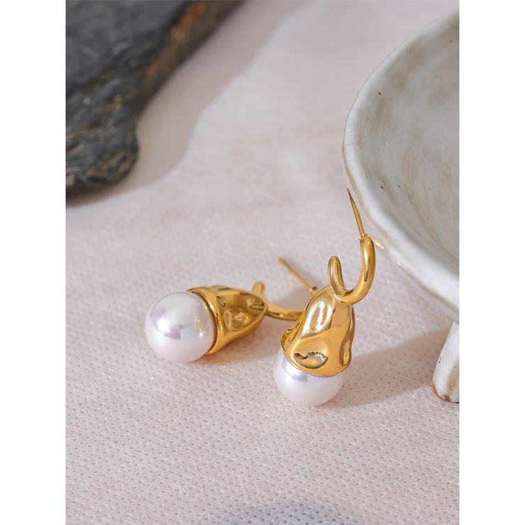 Elegant Geometric Pearl Earrings