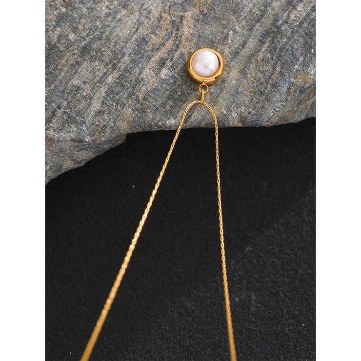 Chic Pearl Pendant Necklace