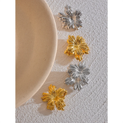 Stereoscopic Flower Golden Earrings