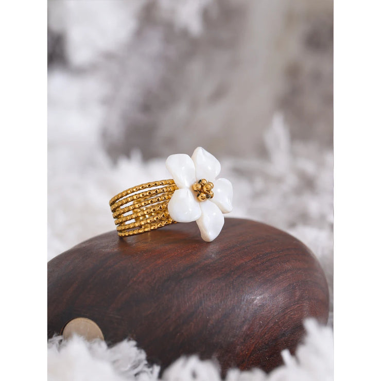 Natural Shell Flower Open Gold Color Ring