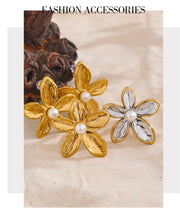 Flower Pearl Stud Earrings & Ring Set