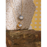 Shell Oval Pendant Necklace