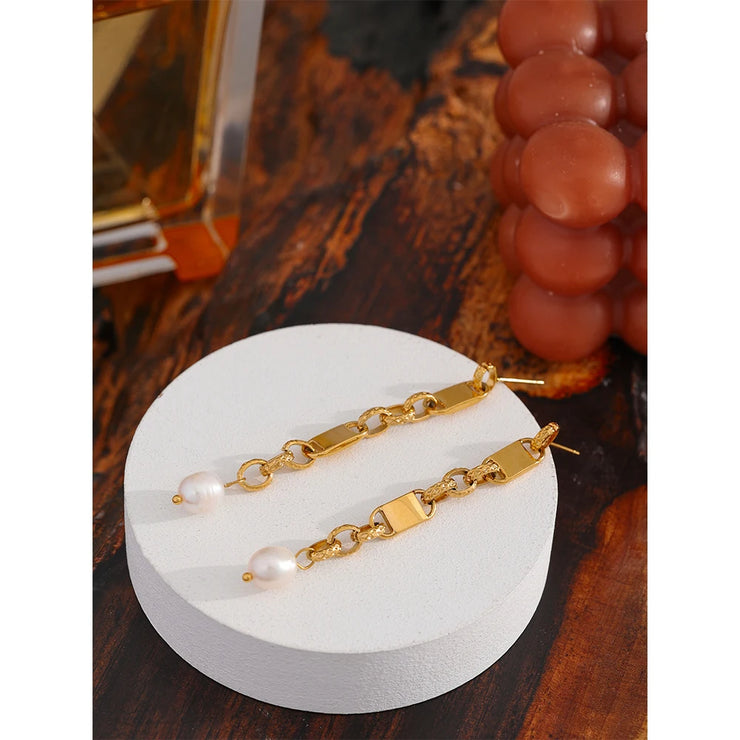 Hanging Chain Pearl Drop Earrings