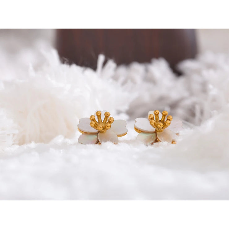 Shell Flower Stud Earrings