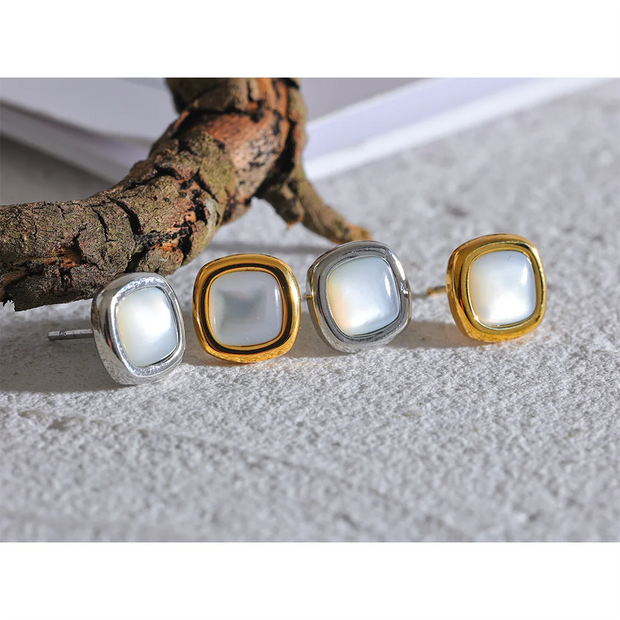 18k Gold Plated Pearl Stud Earrings