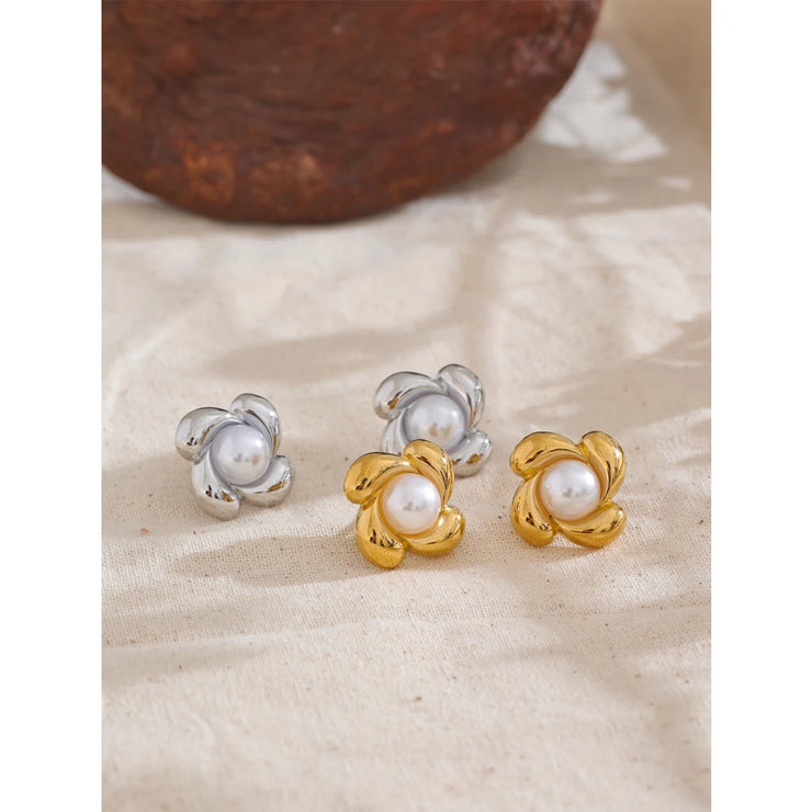 Pearl Flower Stud Earrings