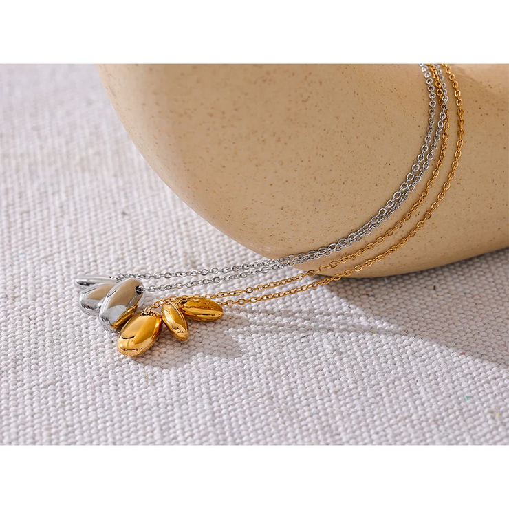 Oval Flower Pendant Necklace