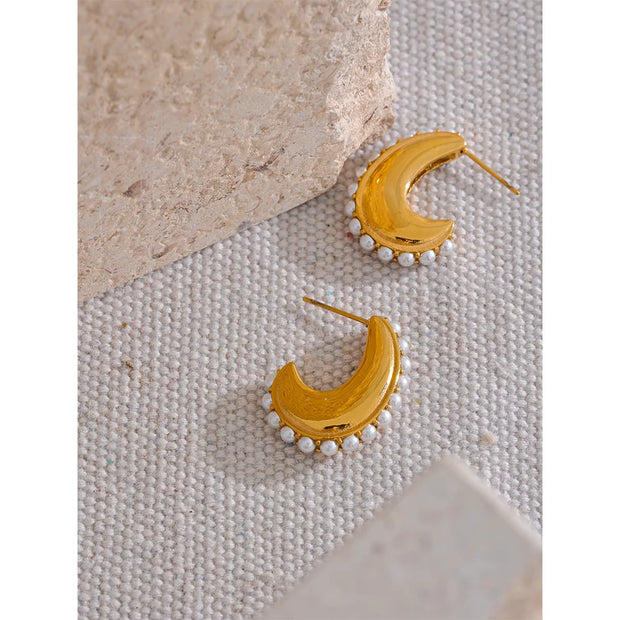 Cashew-Shaped Pearl Hoop Earrings