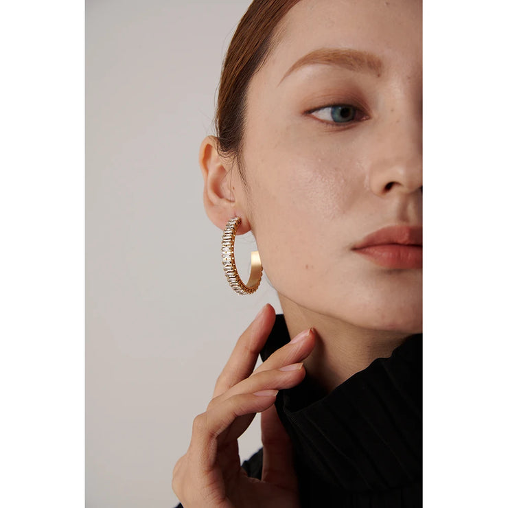 Luxury Golden Round Stud Earrings