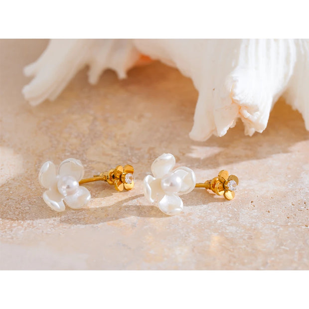 Pearl Flower Zircon Stud Earrings