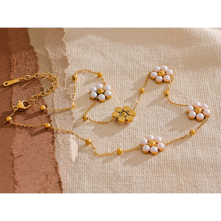 Pearl Flower Bead Necklace