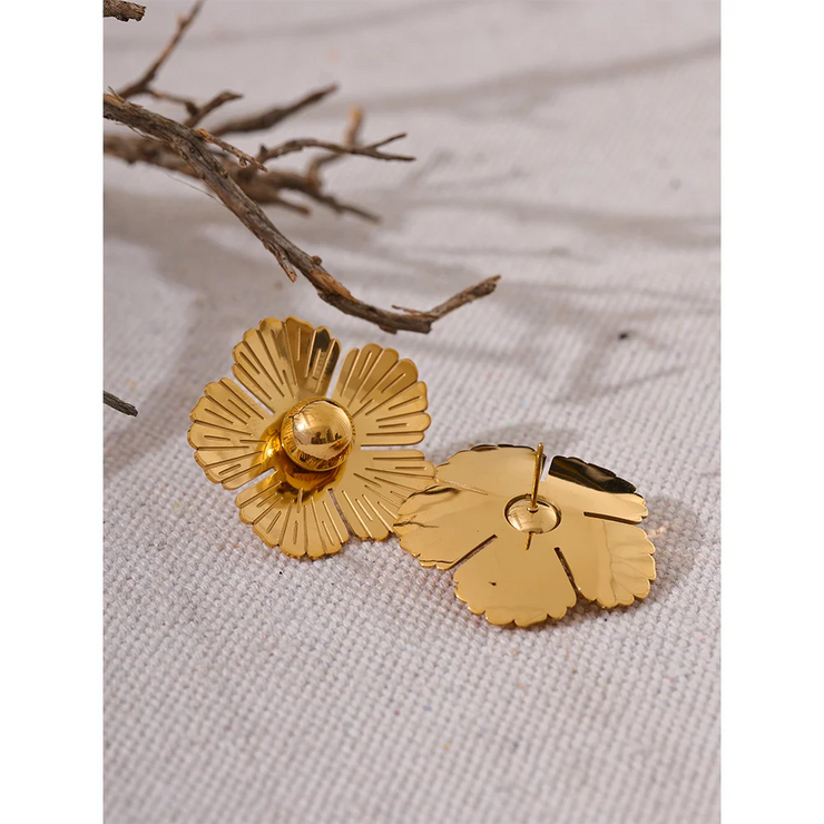 Popular Stainless Steel Gold Color Flower Stud Earrings for Women 18K PVD Plated  Anti allergy Charm Fashion Jewelry Gift Evry Jewelry