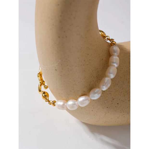 Luxury Freshwater Pearl & Gold Bracelet