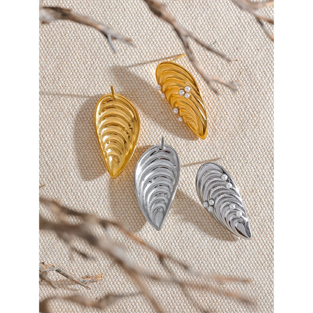 Stainless Steel Conch Shell Stud Earrings