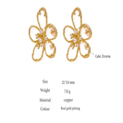 14K Gold Flower Stud Earrings