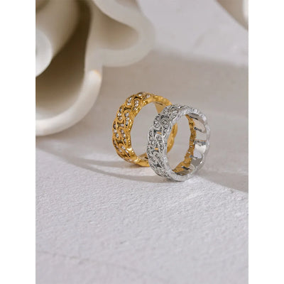 Cubic Zirconia Round Hollow Chain Ring