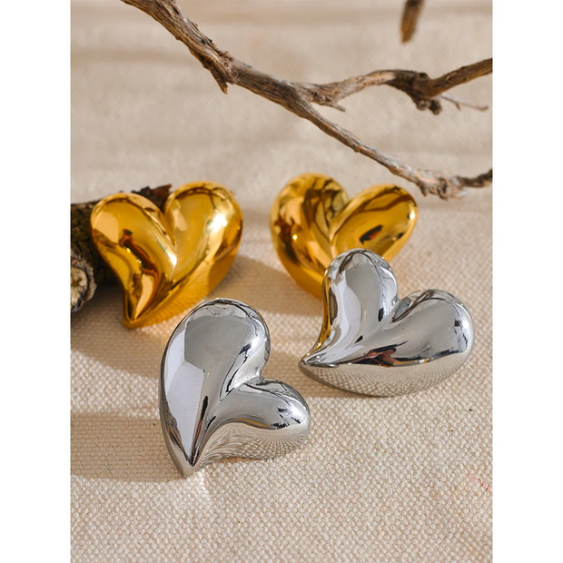 18K Gold Heart Studs