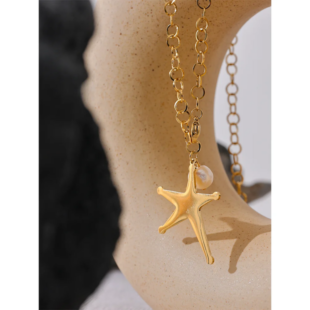 Star Pearl Pendant Necklace